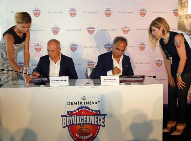 Demir İnşaat Büyükçekmece Basketbol Takımı İsim ve Forma Sponsoru